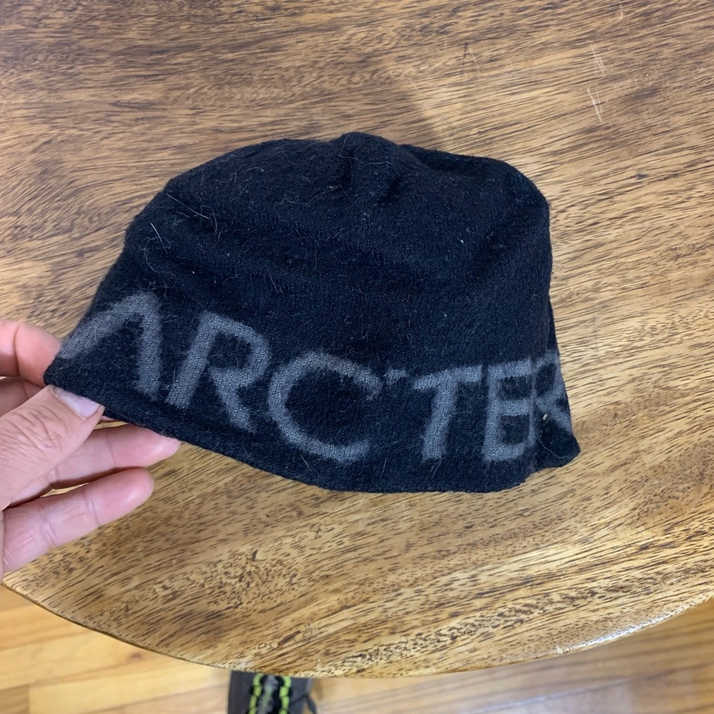 Arc’teryx winter unisex hat